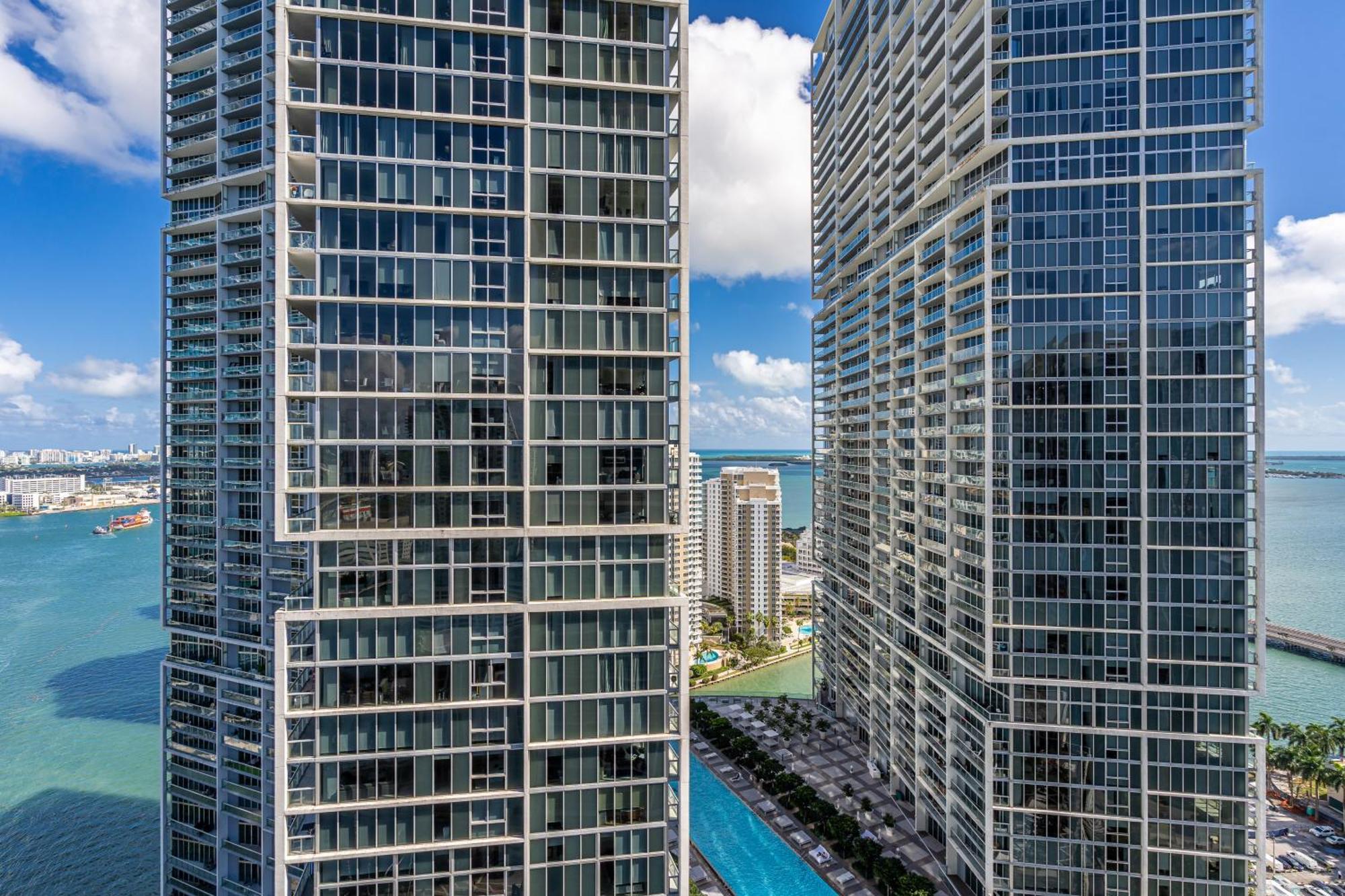 Luxurious Condo At Icon With Views Miami Zewnętrze zdjęcie