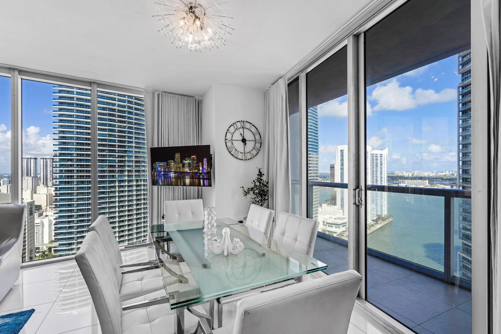 Luxurious Condo At Icon With Views Miami Zewnętrze zdjęcie