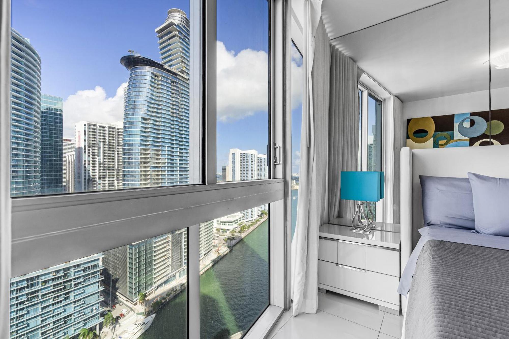 Luxurious Condo At Icon With Views Miami Zewnętrze zdjęcie