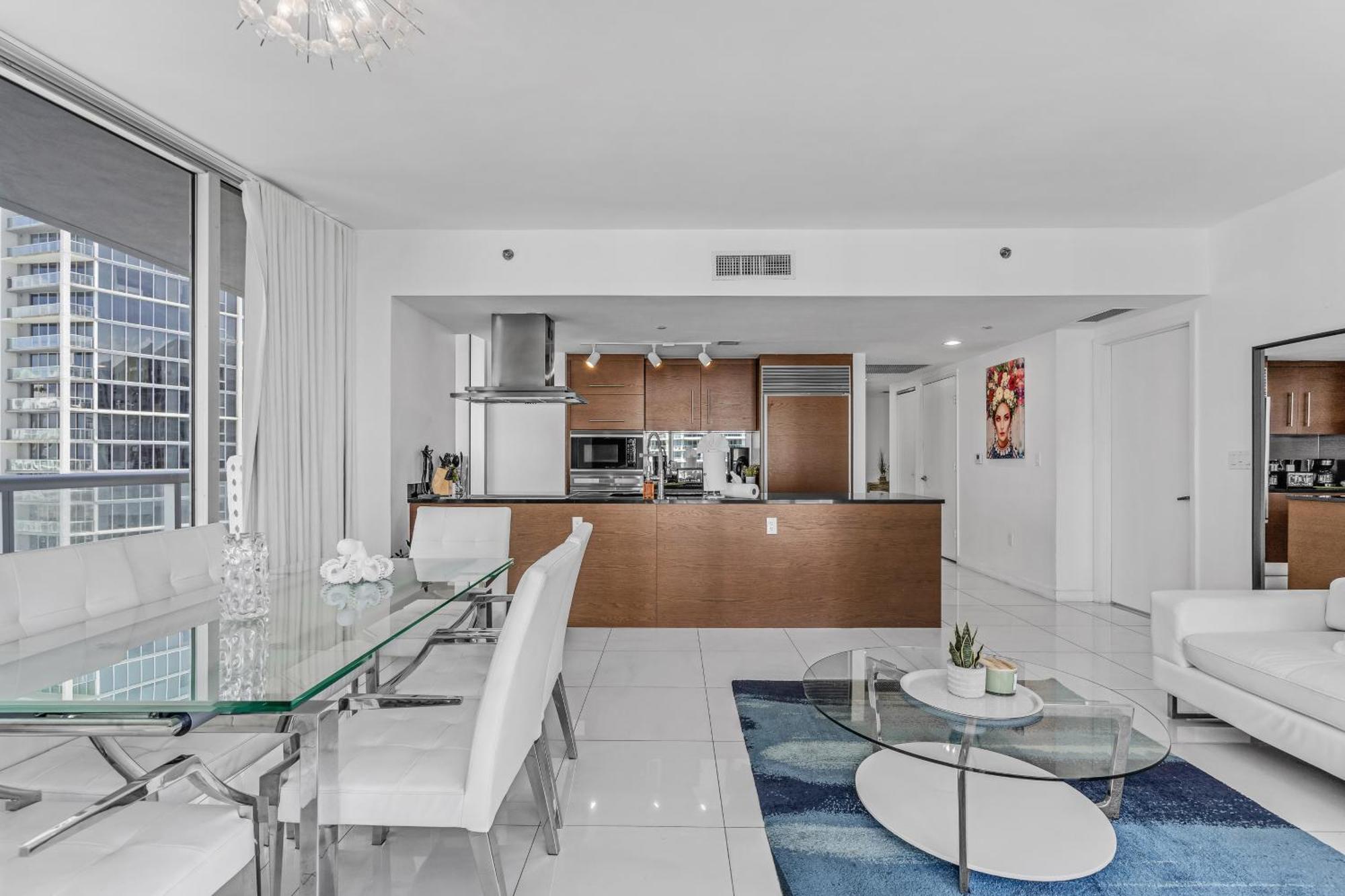 Luxurious Condo At Icon With Views Miami Zewnętrze zdjęcie