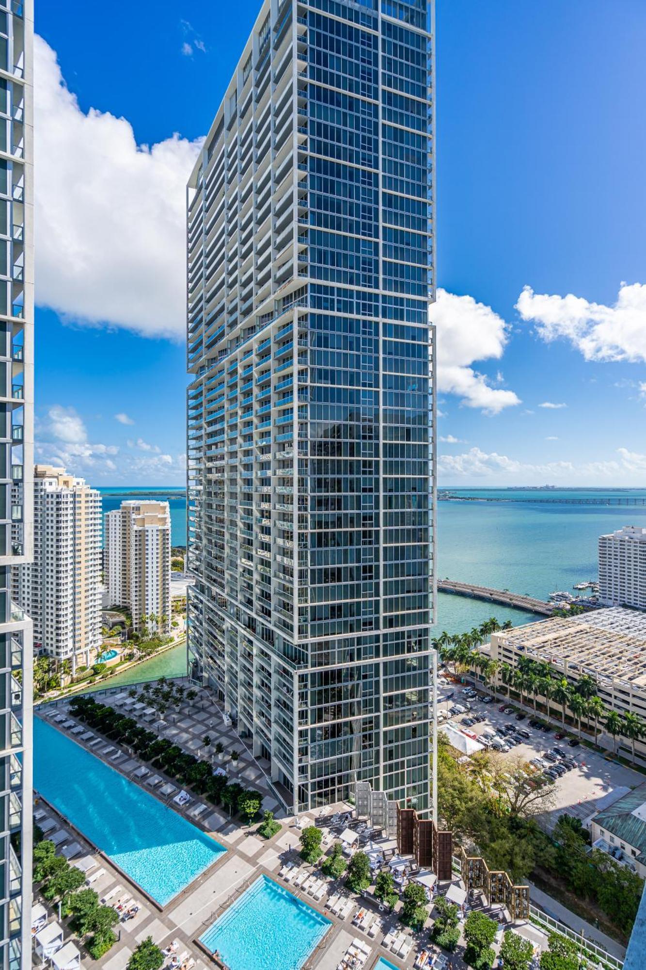 Luxurious Condo At Icon With Views Miami Zewnętrze zdjęcie