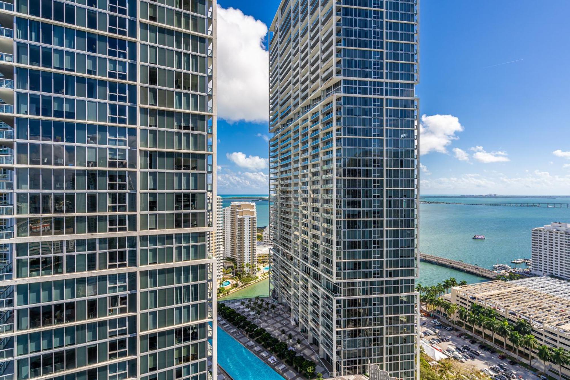 Luxurious Condo At Icon With Views Miami Zewnętrze zdjęcie