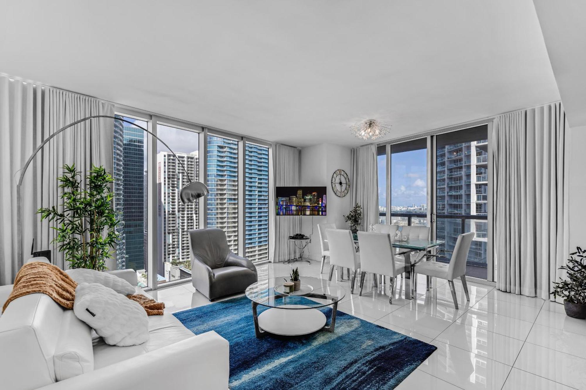 Luxurious Condo At Icon With Views Miami Zewnętrze zdjęcie