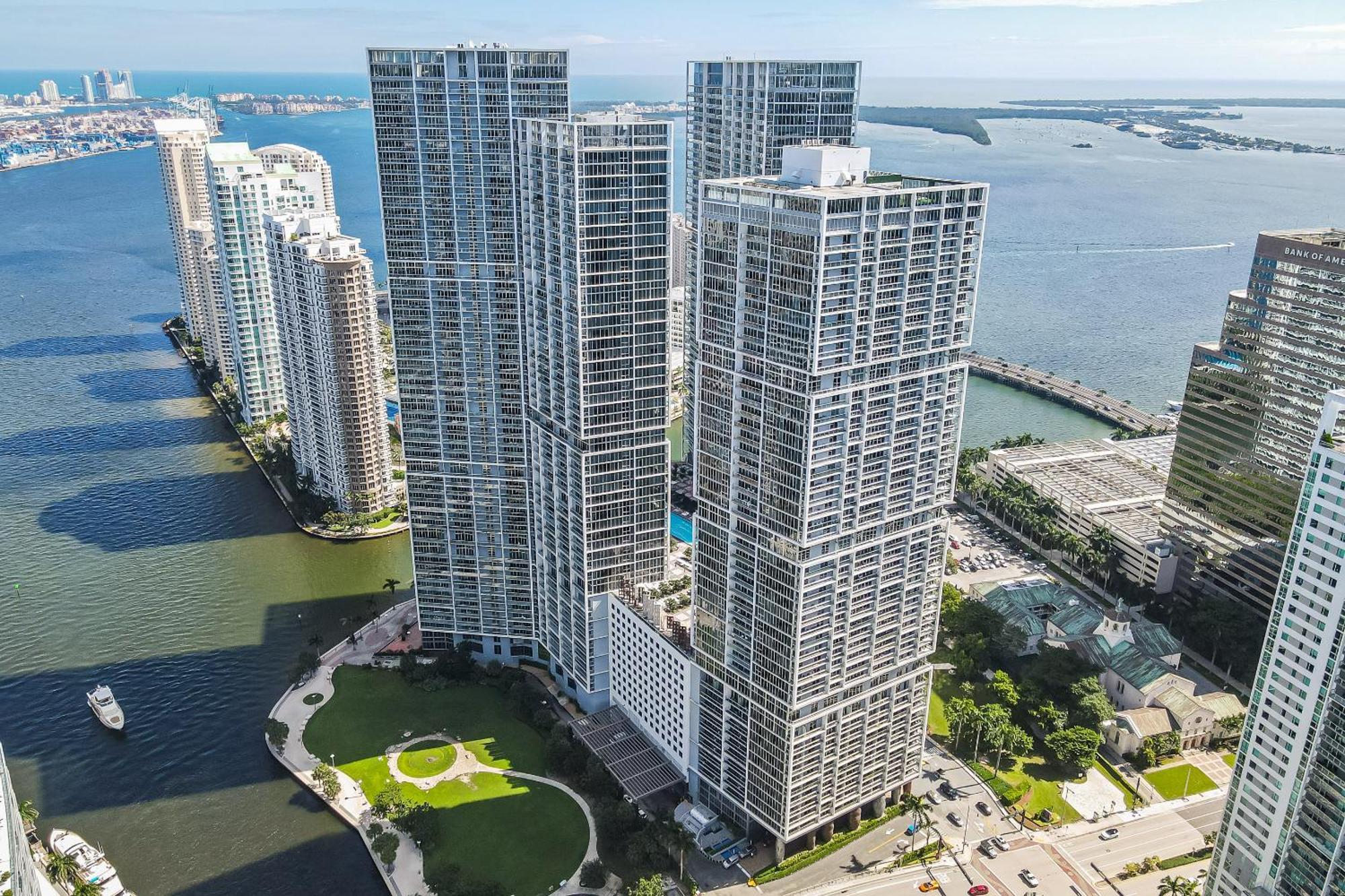 Luxurious Condo At Icon With Views Miami Zewnętrze zdjęcie