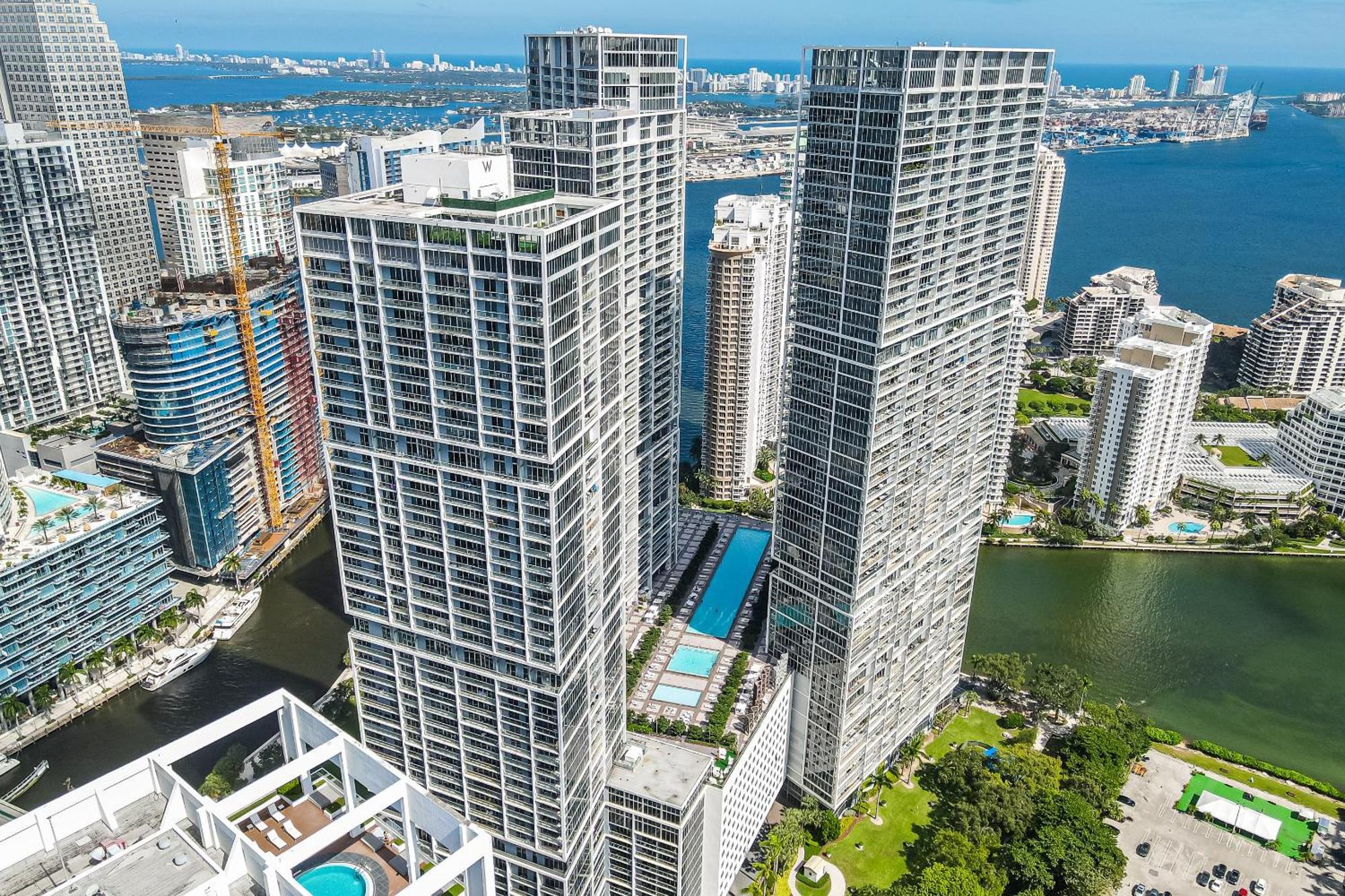 Luxurious Condo At Icon With Views Miami Zewnętrze zdjęcie